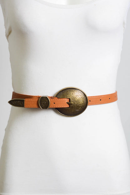 Oval Embossed Vintage Buckle Belt Leto Collection
