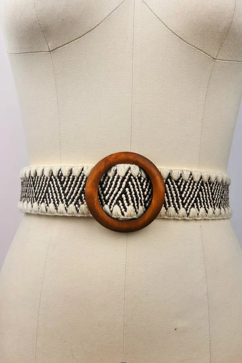 Whipstitch Raffia Belt with Wooden Round Buckle Leto Collection