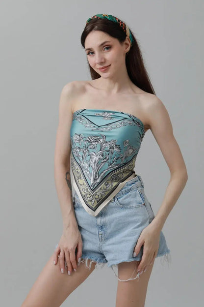 Floral Tulip Scarf – Silk-Style Square Neckkerchief 🌷✨ Leto Collection