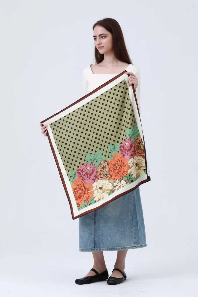Polka Dot & Floral Reversible Bandana - Two-Way Silky Scarf 🌸🧣 Leto Collection