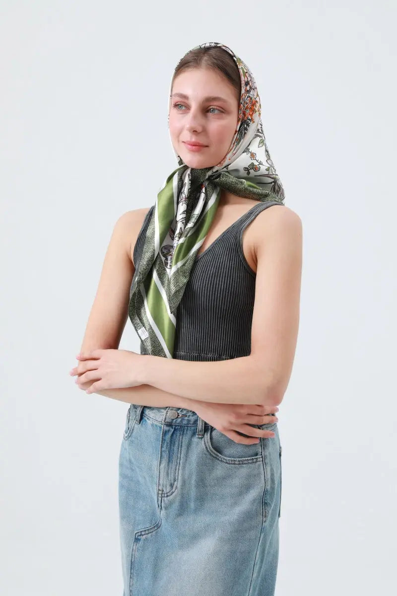 Silky Butterfly Floral Bandana – Summer Staple Scarf 🦋🌸 Leto Collection